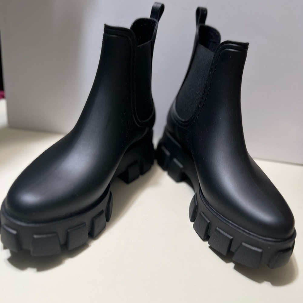 Womens Jeffrey Campbell Platform Lug rain boot Size 7